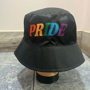 Reversible Pride x kings bucket hat brand new without tags